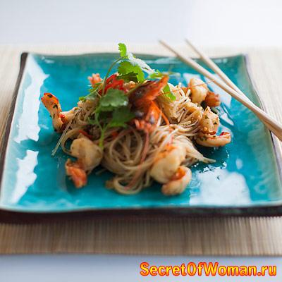 Тайская лапша с креветками